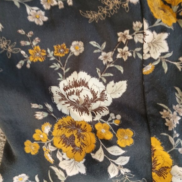 Jumpsuit - Picture 4 of 6